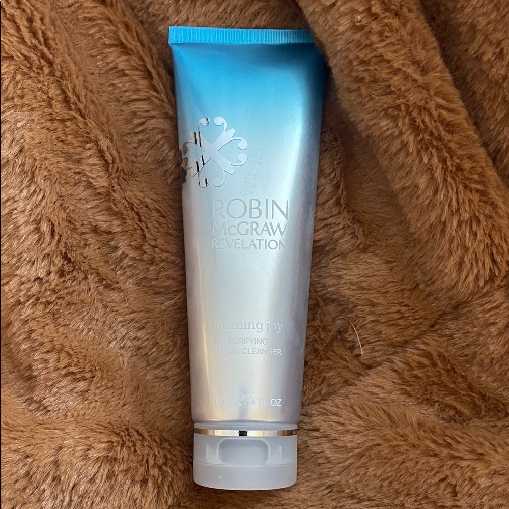 Robin McGraw Revelation Foaming Joy Purifying facial Cleanser - new 4 oz